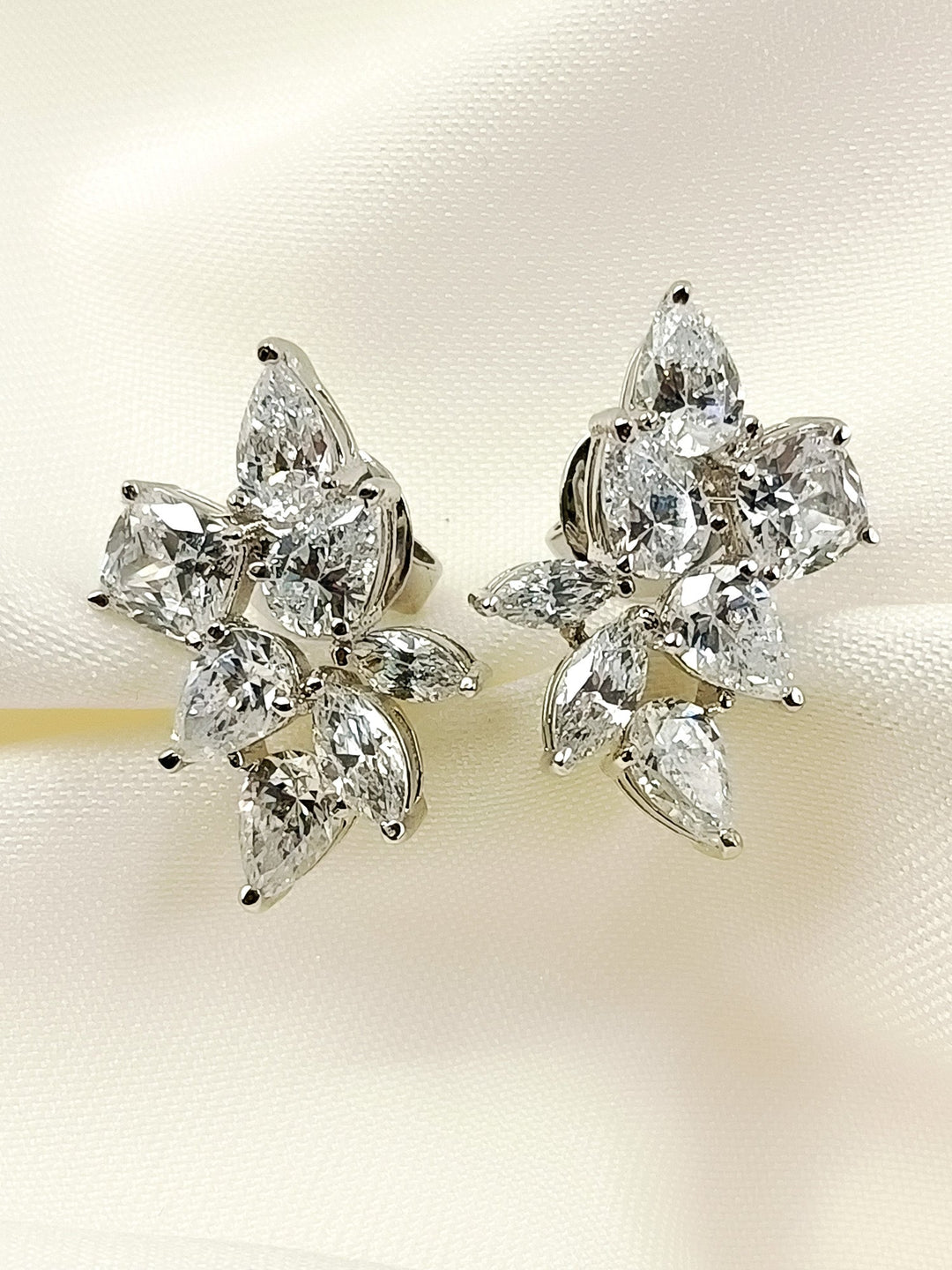 https://cdn.shopify.com/s/files/1/0607/4479/4285/files/1_a3fd5e38-3c78-4cff-9224-bf10a12e10fd.jpg?v=1778157330