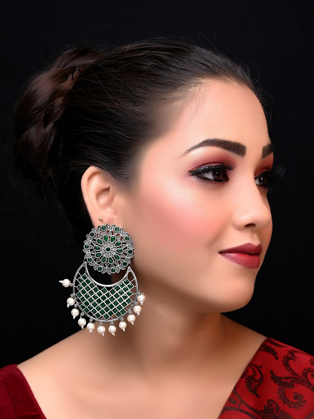 Samisha Emerald Oxidised Chandbali