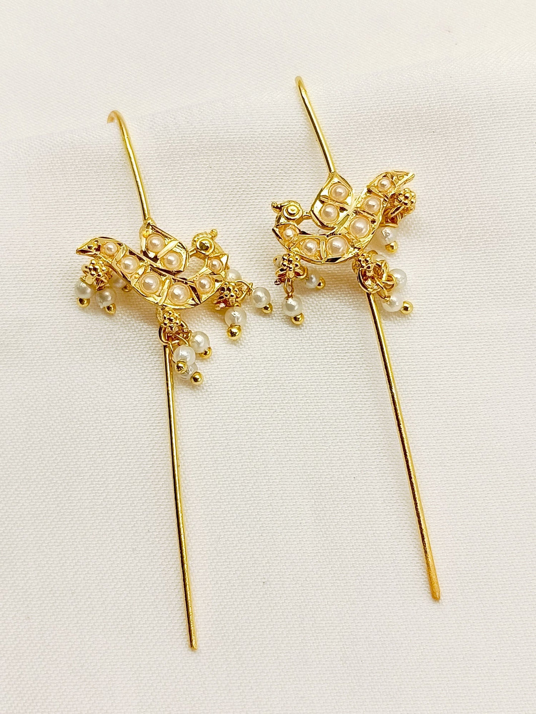 Shazahn White Gold Plated Kundan Ear Cuff [ Price is for Pair ]