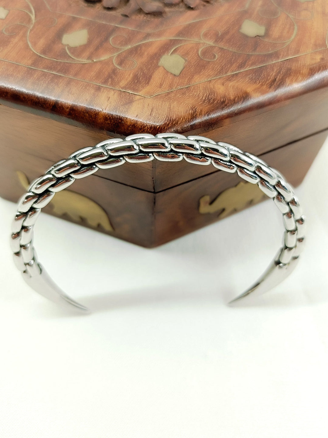 Aryav Silver Woven Kangan Men&