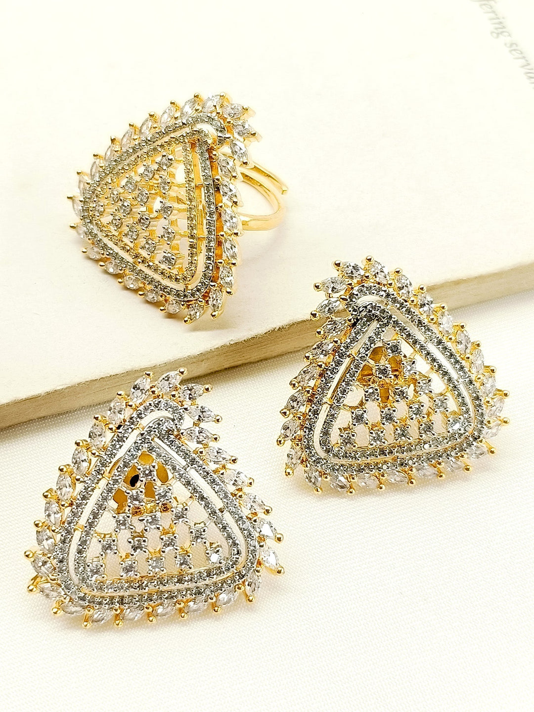 Giya American Diamond Tops With Finger Ring