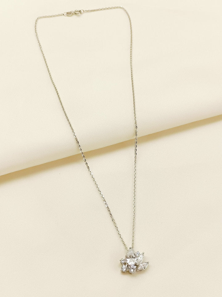 Moni 92.5 Silver Swarovski Stone Pendal