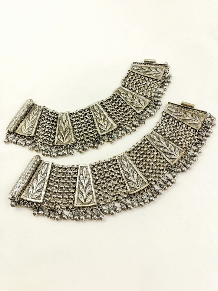 Jayla Plain Oxidized Anklet