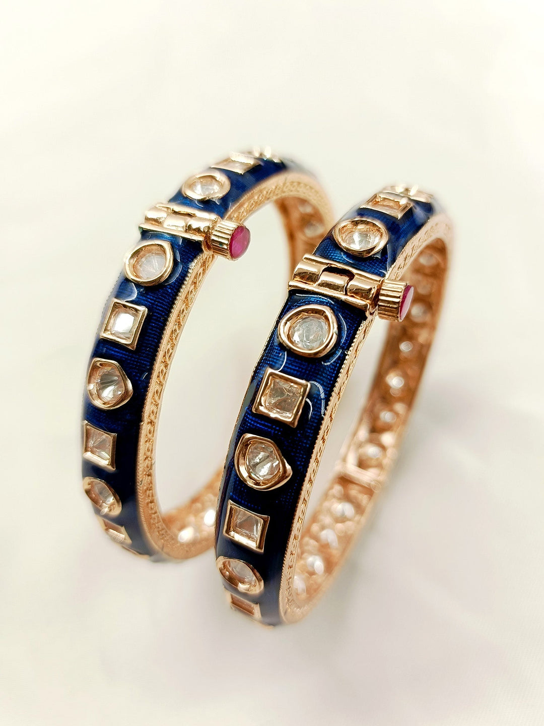 Meerakshi Navy Blue Kundan Bangle