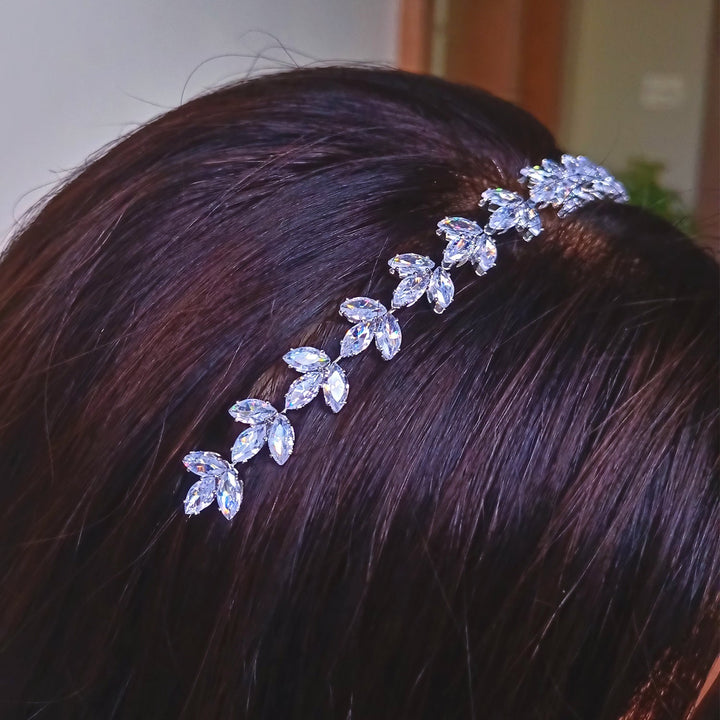 Aarvi American Diamond Silver Plated Hair Band