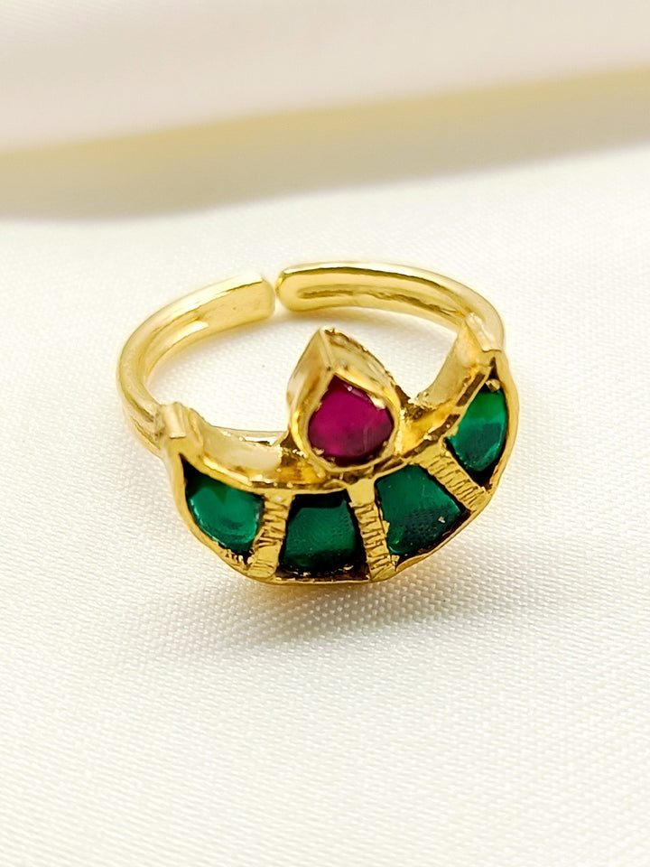 Dhavaje R & G Kundan Finger Ring