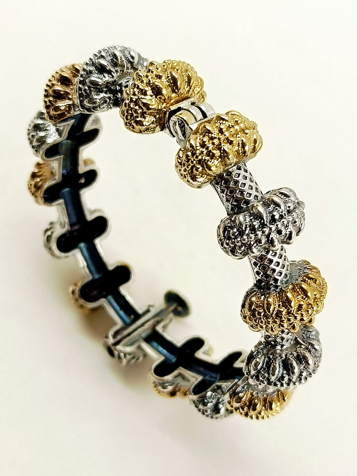 Naina Two Tone Oxidized Kada - 2.6 Openable