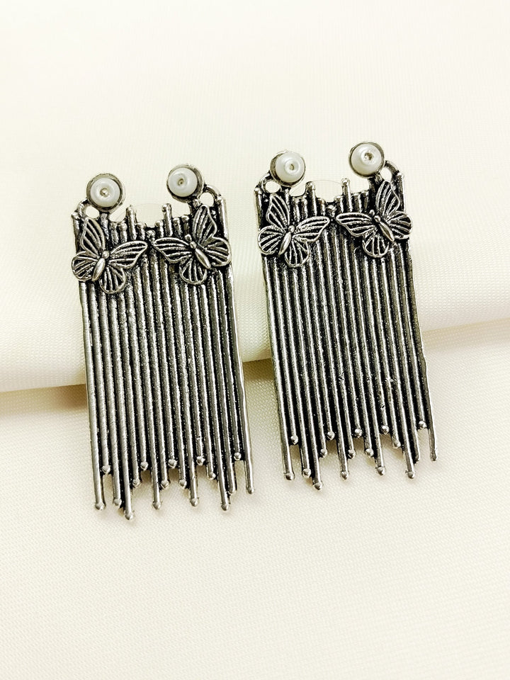 Zana White Pearl Oxidized Tops - 4.5 cm Earring