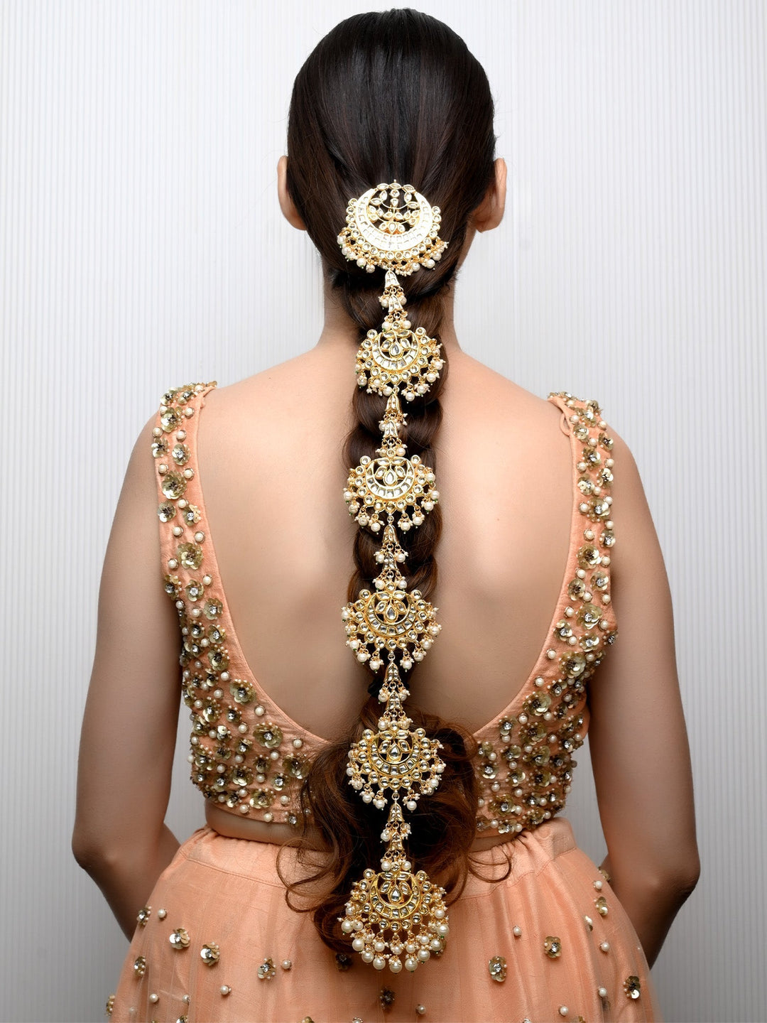 Vishakha White Braid Accessories In Kundan