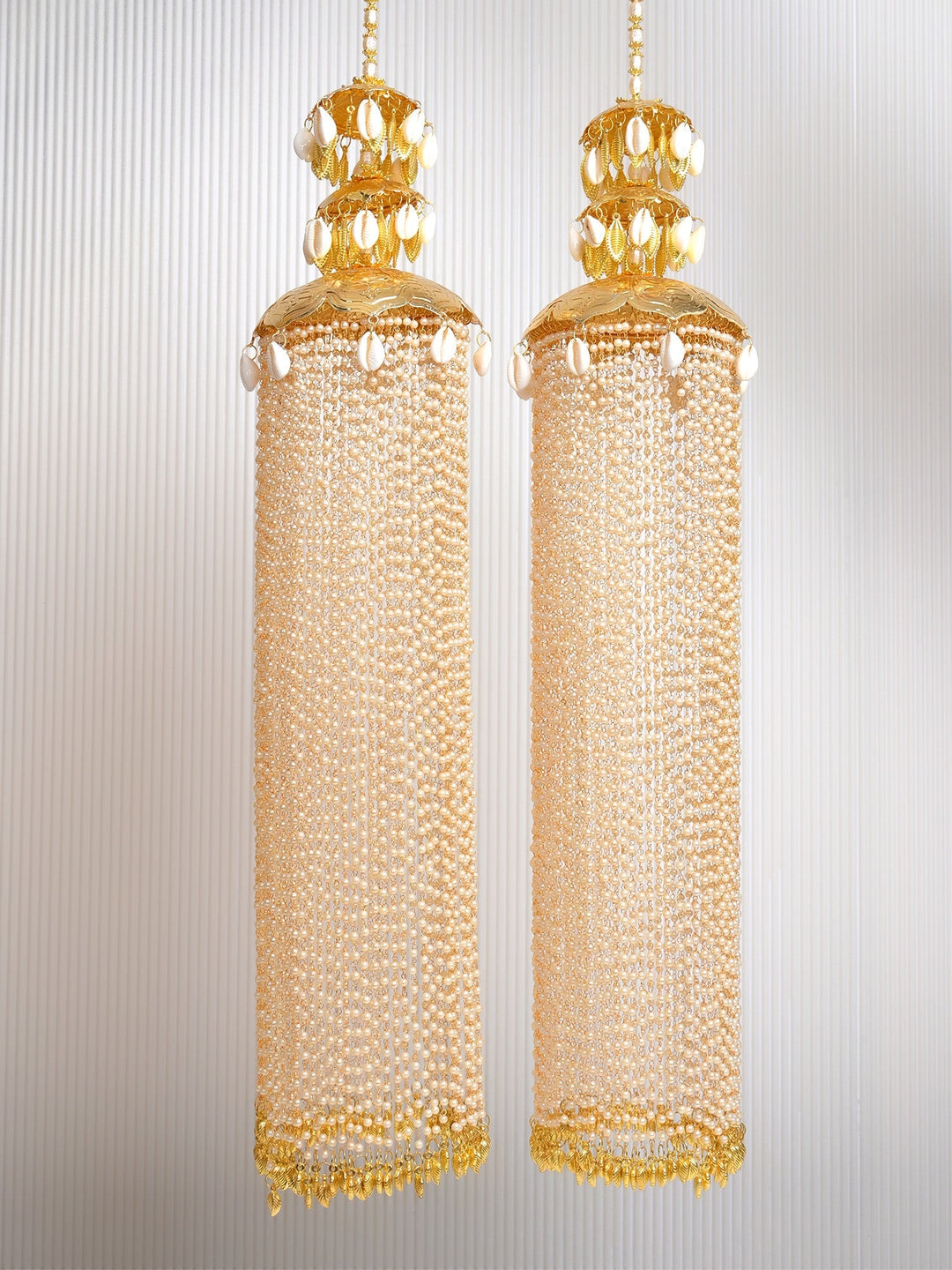 Quanat Cream Pearl Hanging & Shell Kalira