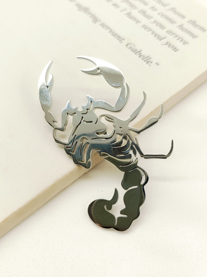 Madhu Scorpion Silver Men's Brooche