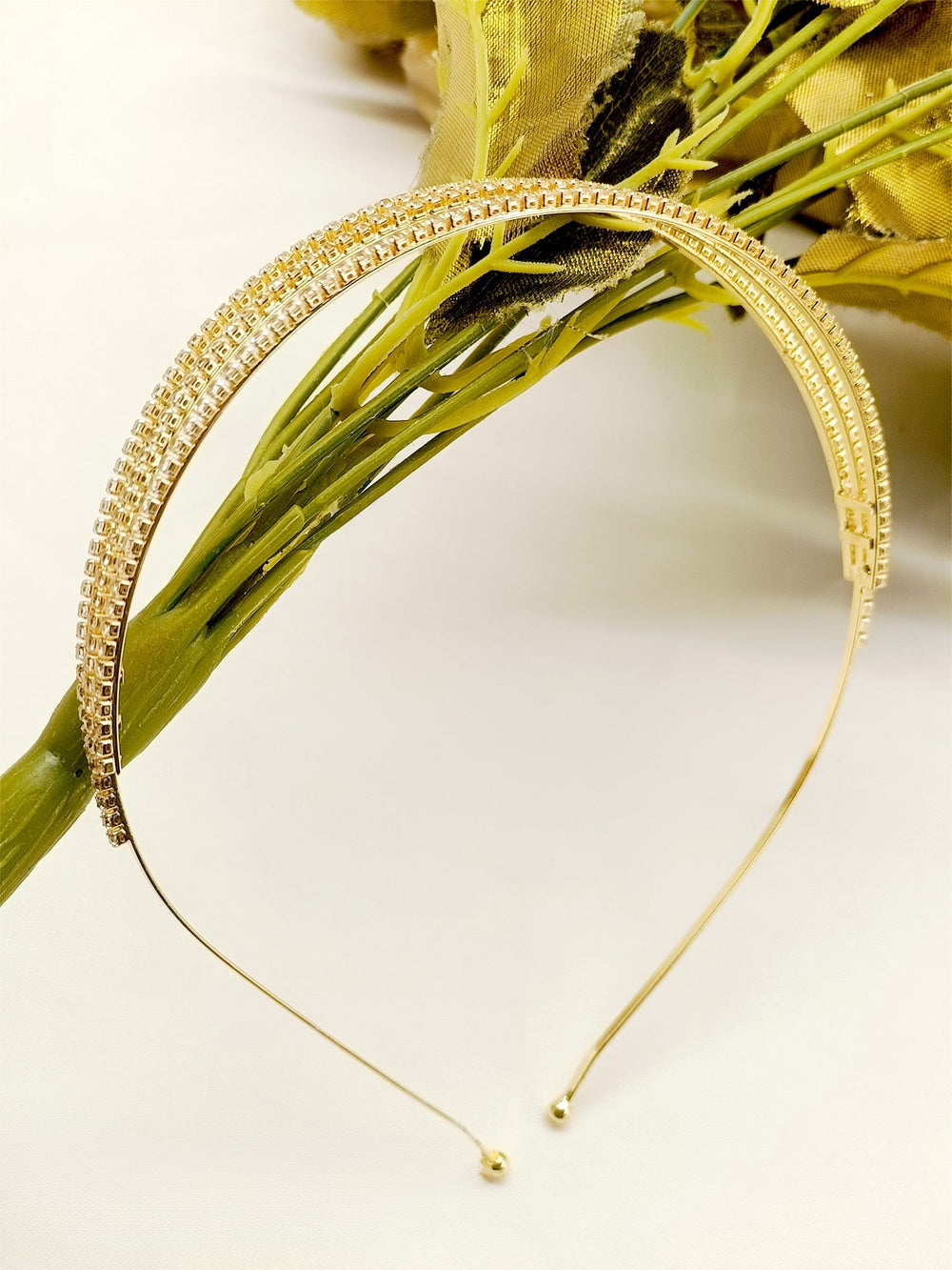 Vishnupriya American Diamond Hair Band