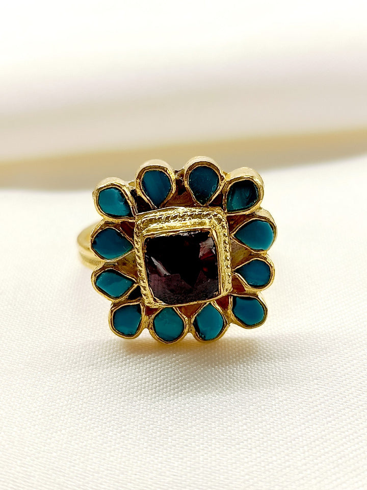 Elva M & F Kundan Finger Ring