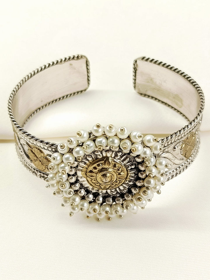 Mrinali Dual Tone Oxidized Bracelet