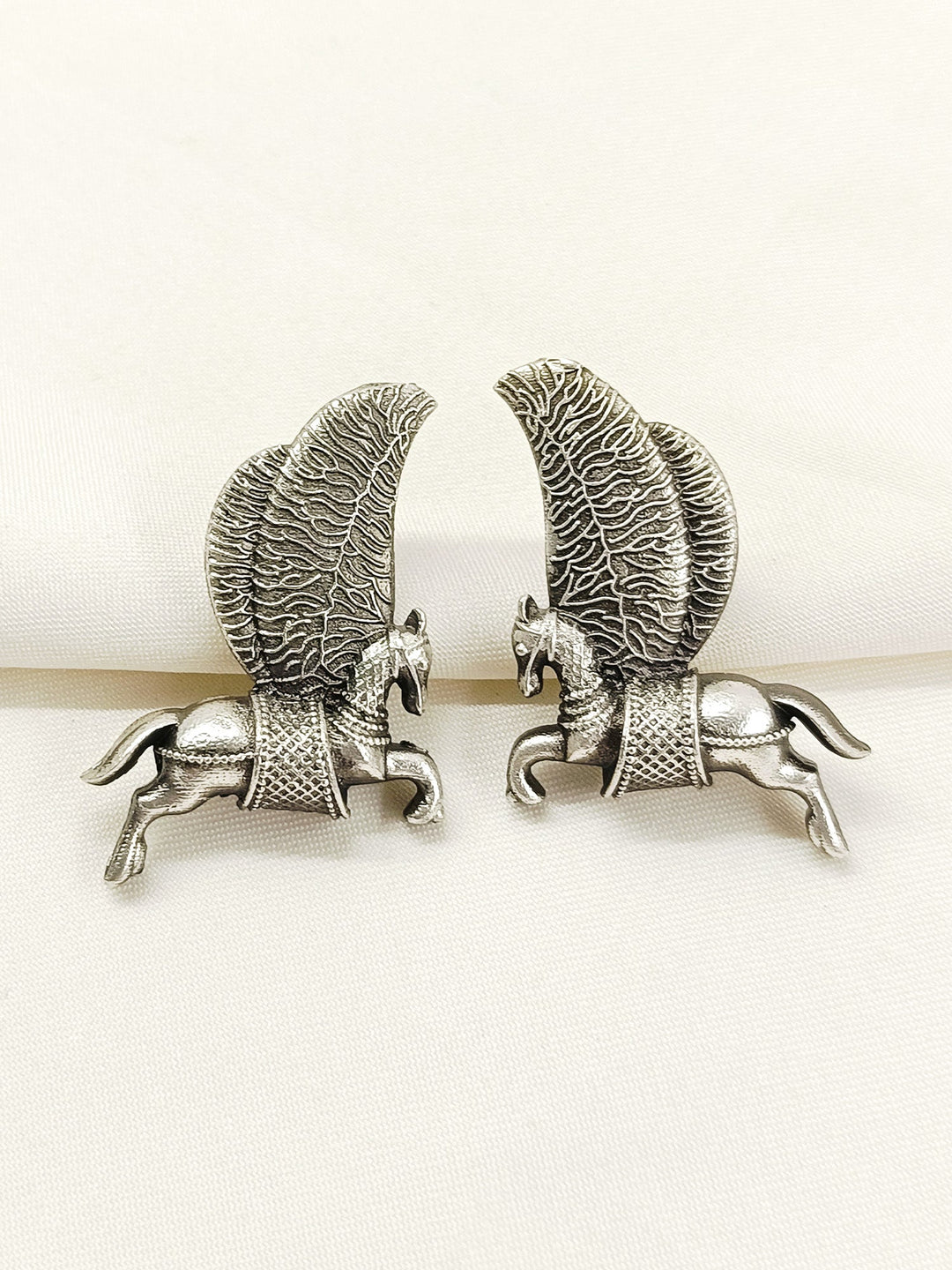 https://cdn.shopify.com/s/files/1/0607/4479/4285/files/1_87e9ec4e-0c6a-4b98-ac61-babb33634fd6.jpg?v=1773042069