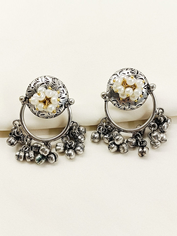 Priti White Oxidized Earring