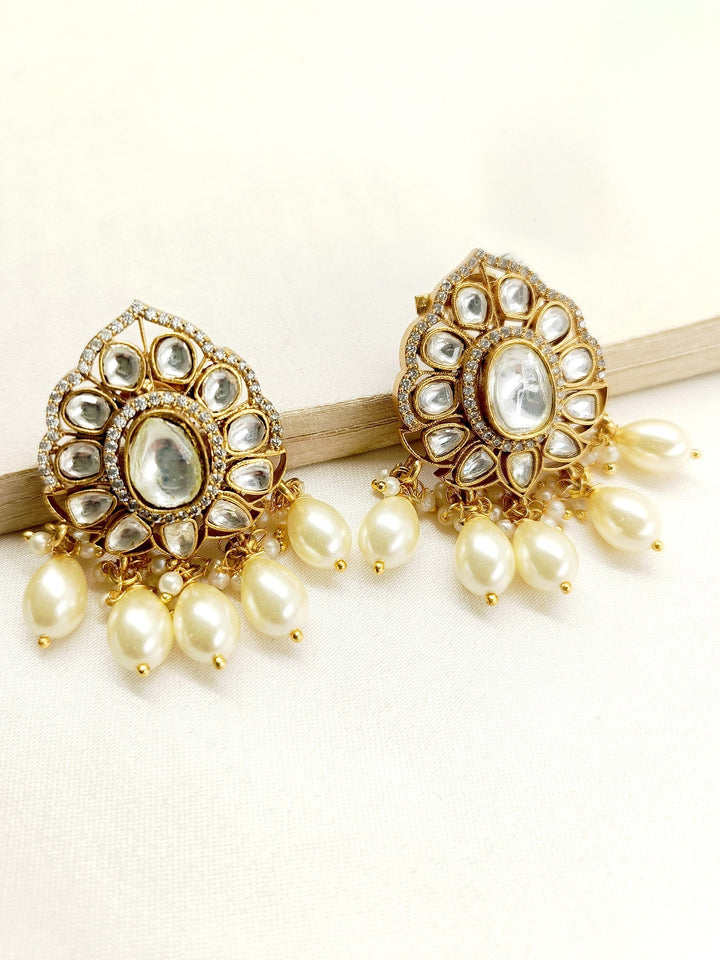 Kathyayani Off White Gold Plated Kundan Earrings