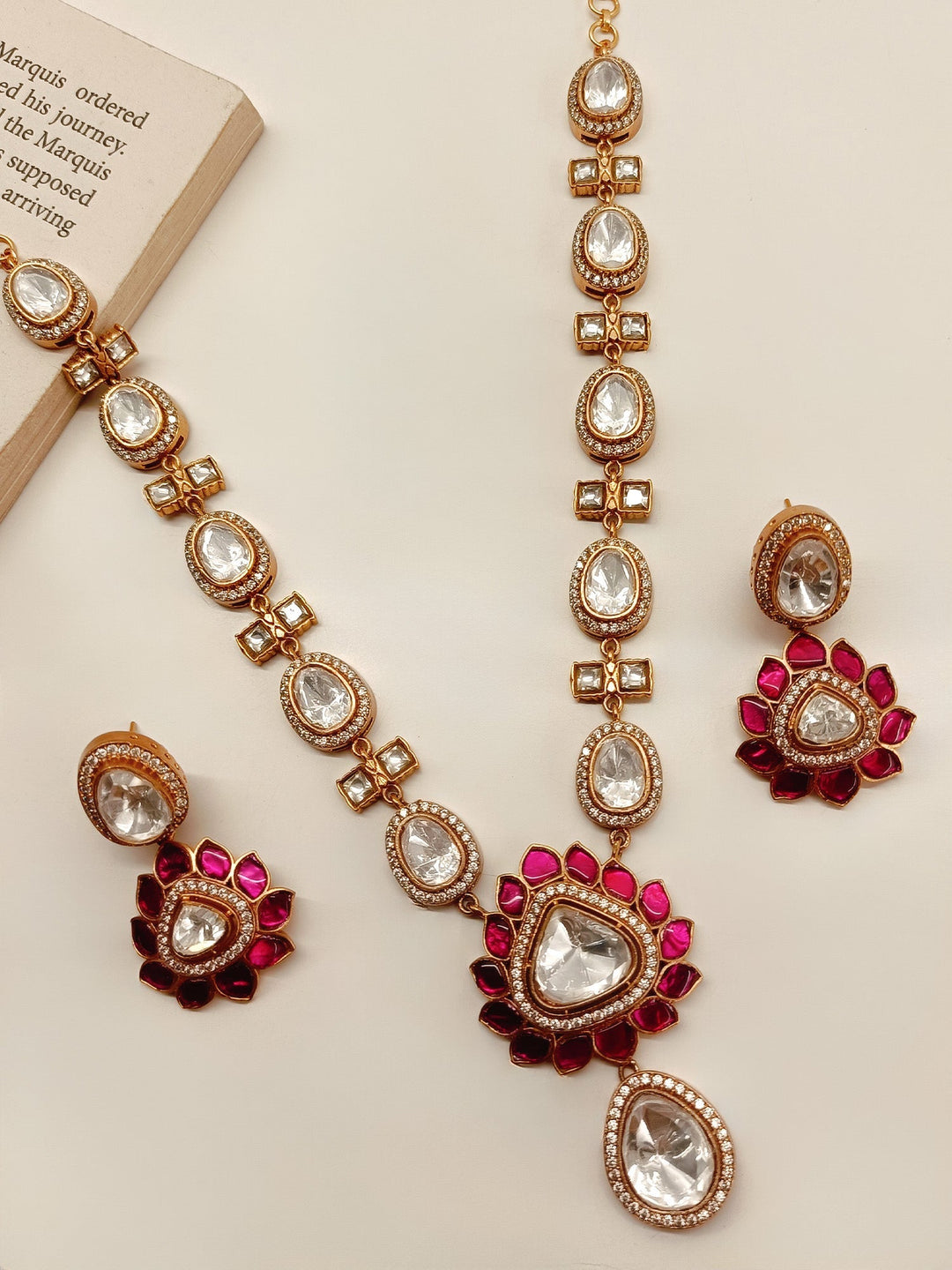 Shuri Majenta Kundan Necklace Set