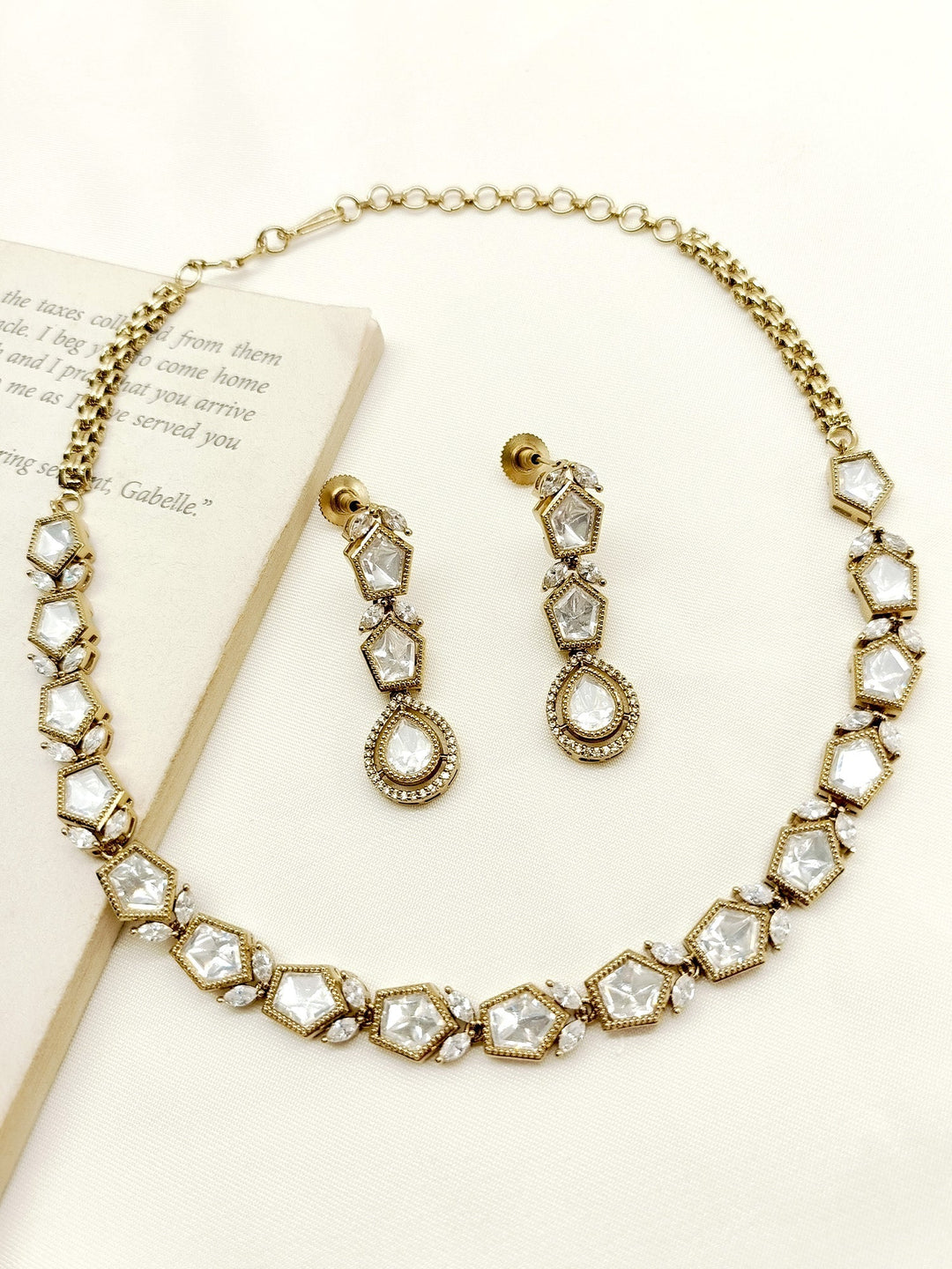 Kartik White Polki Necklace Set