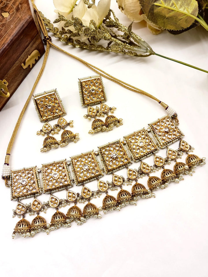 Malavika Kundan Choker Set