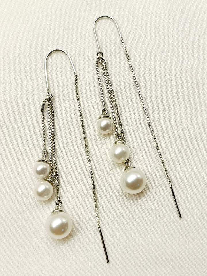 Rabhya White Sui Dhaga Pearl Earrings