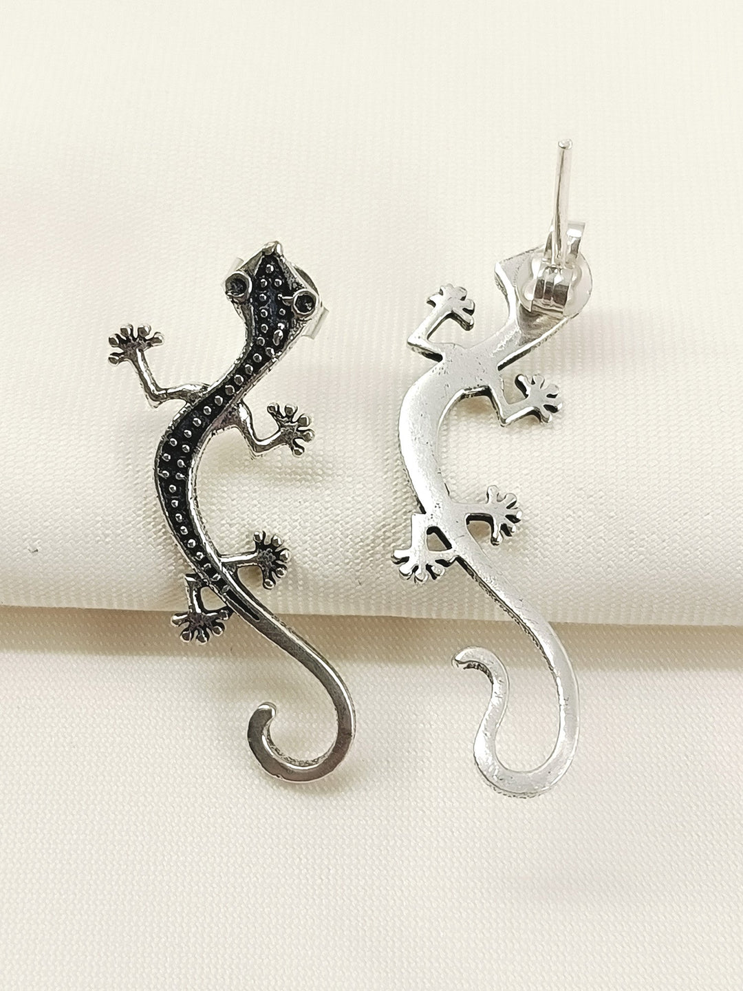 https://cdn.shopify.com/s/files/1/0607/4479/4285/files/2_03fbfdcf-c601-432b-94d6-ecc0392e035a.jpg?v=1772186865