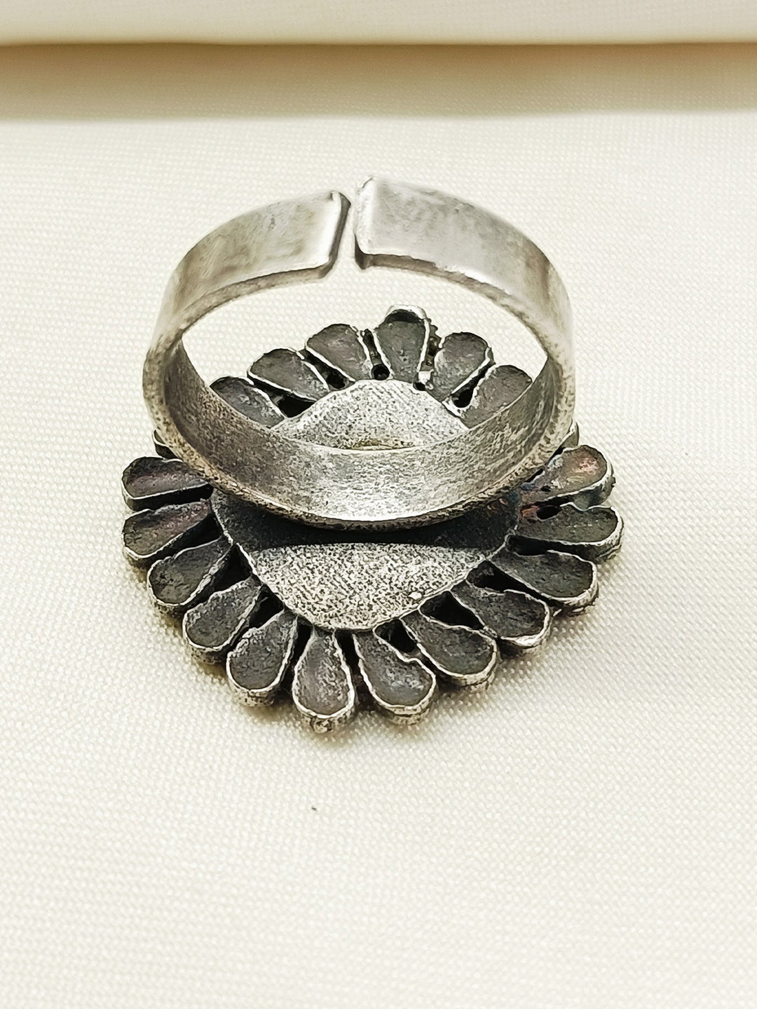 Ryka Plain Oxidized Finger Ring
