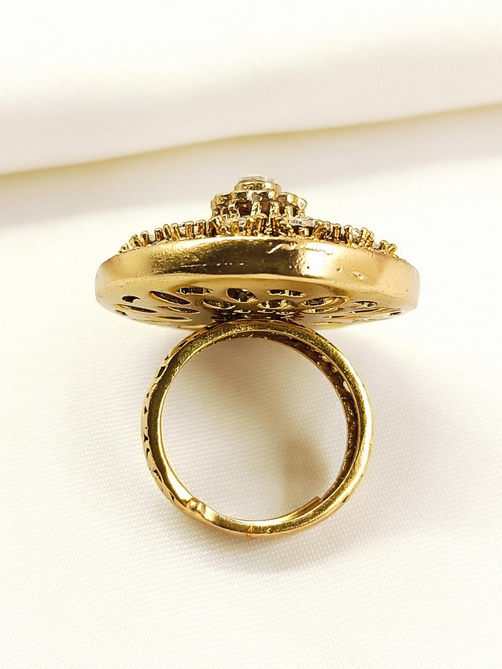 Heer White Kundan Finger Ring