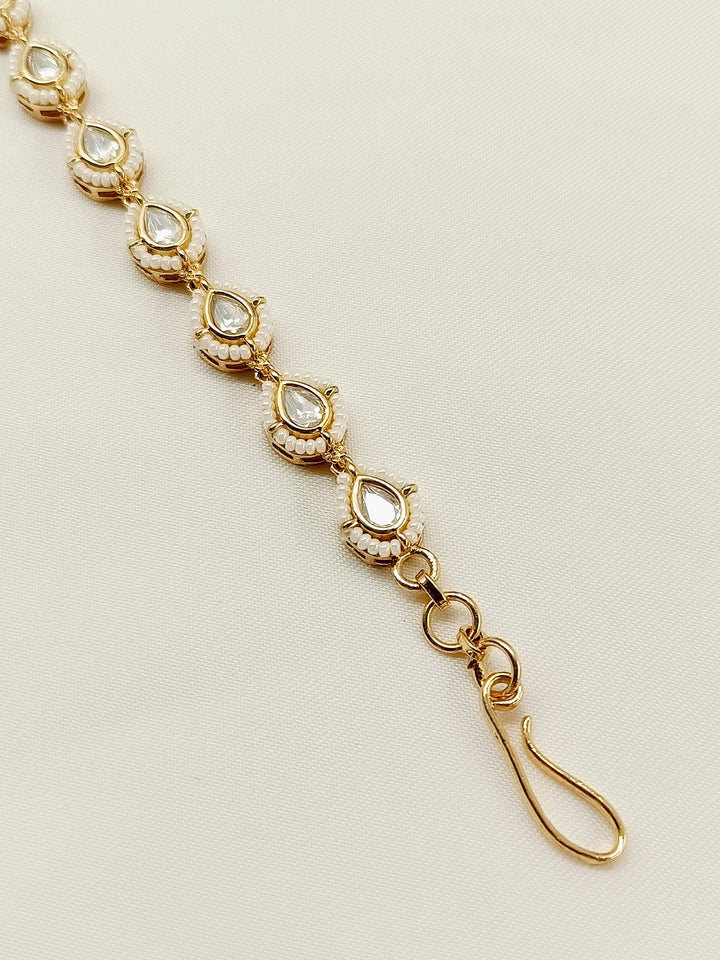 Karnika White Kundan Sheeshpatti