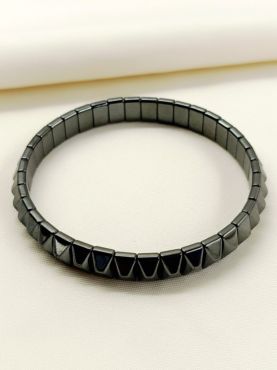 Devyan Black Pyramid Hematite Men&
