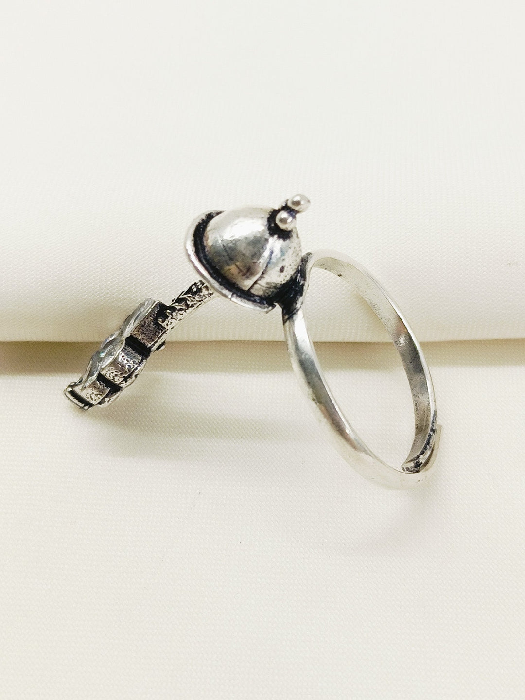 Parthika White Oxidized Finger Ring