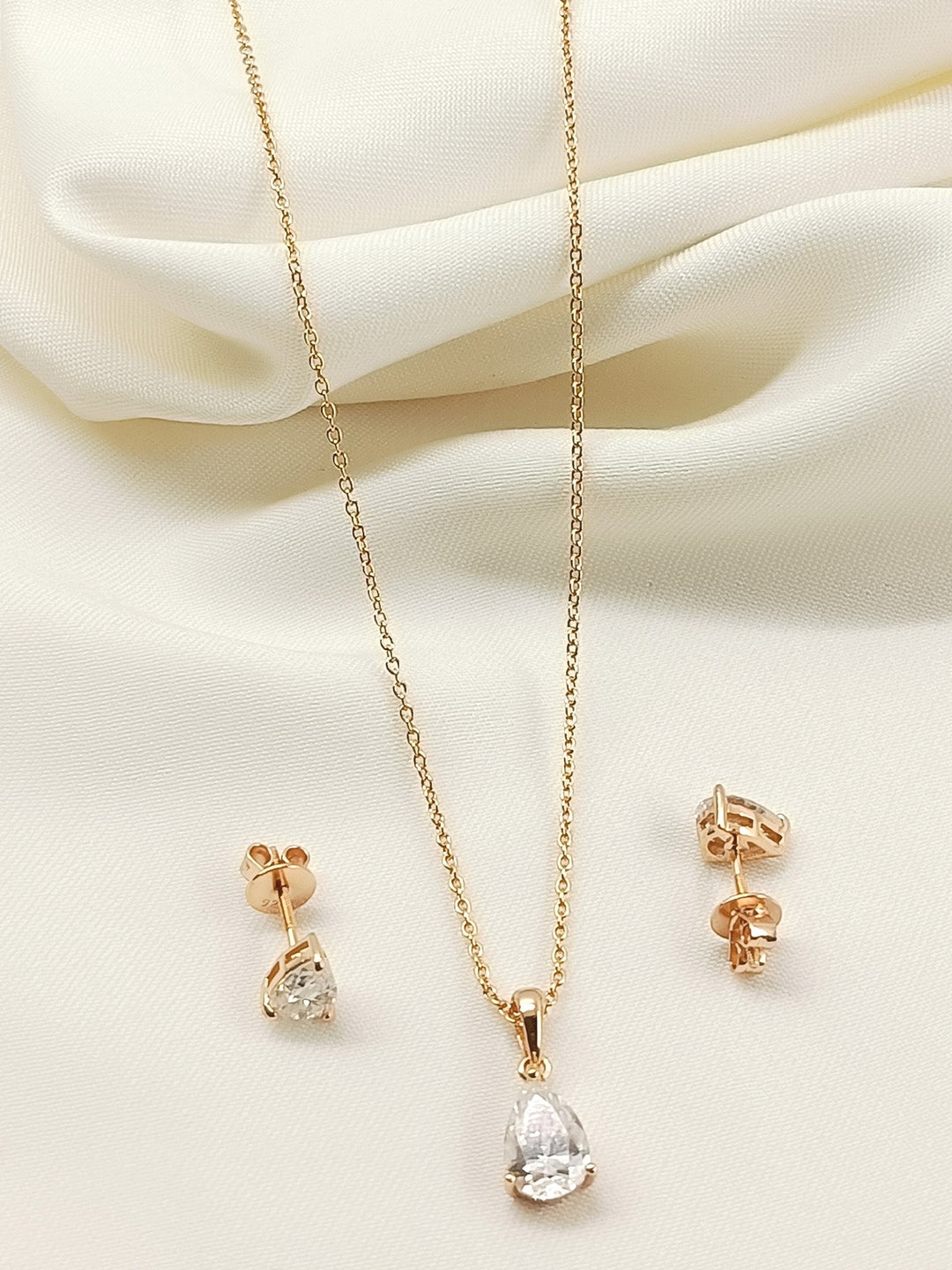 https://cdn.shopify.com/s/files/1/0607/4479/4285/files/2_0ed6d479-76a6-47fd-a74c-927cb80476d3.jpg?v=1773309375