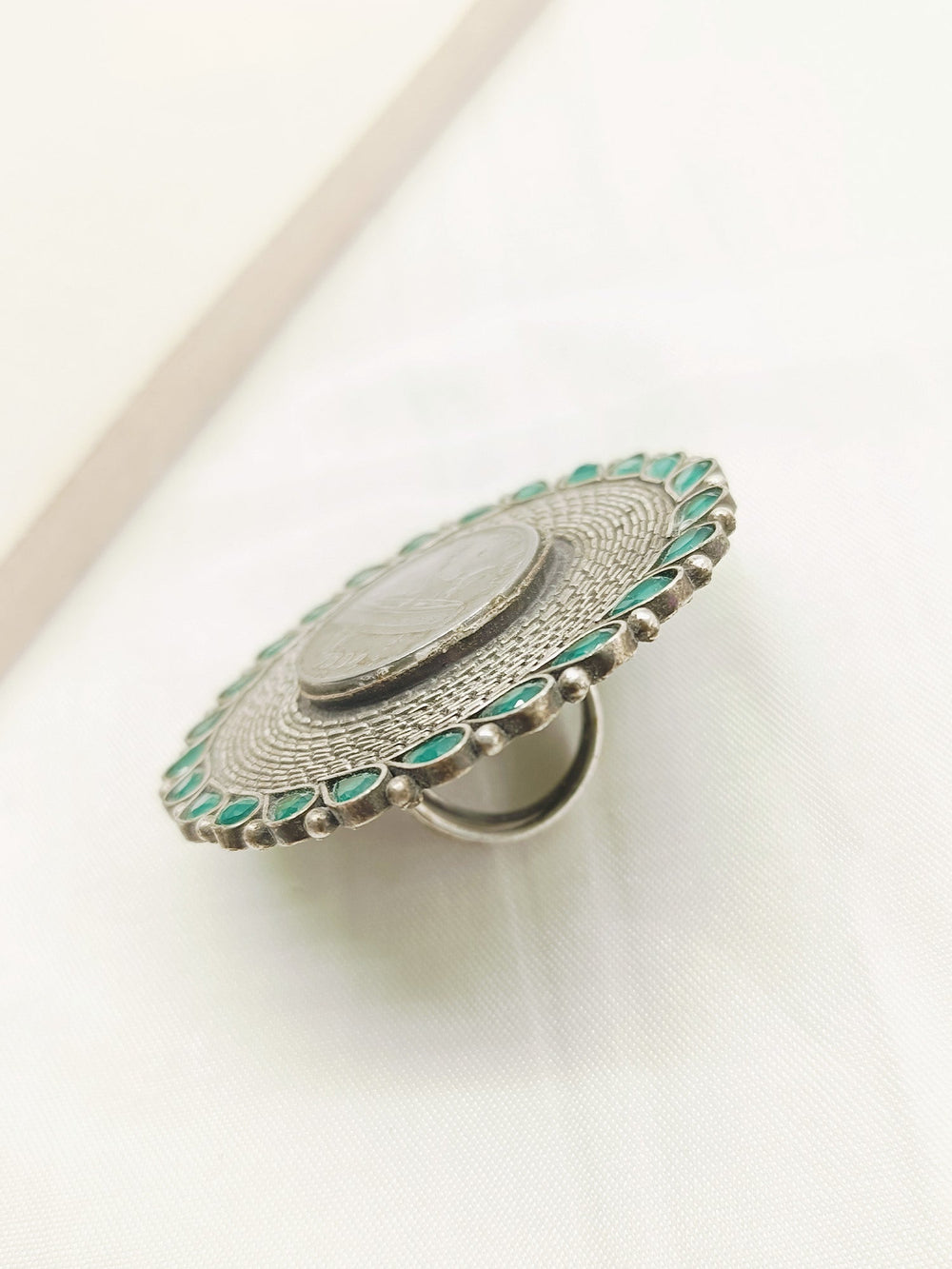 Nayu Green Oxidized Finger Ring