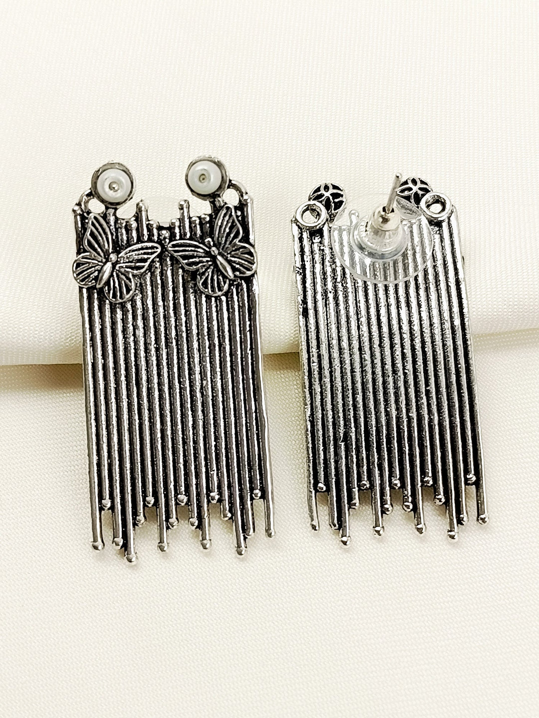 Zana White Pearl Oxidized Tops - 4.5 cm Earring