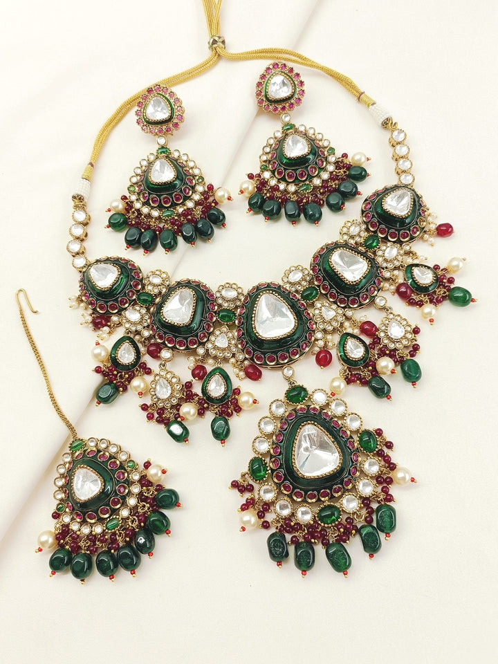 Razia R&G Kundan Necklace Set With Passa
