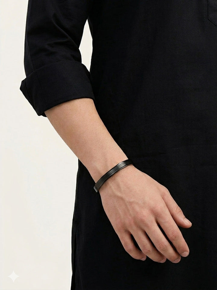Shiven Black Minimal Hinged Men&