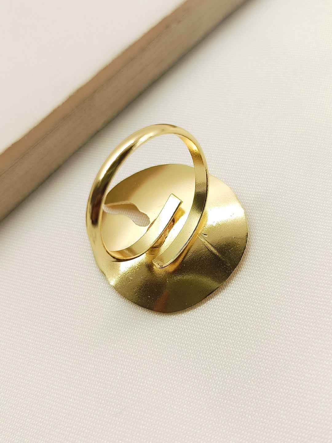 Italy Golden Western Finger Ring