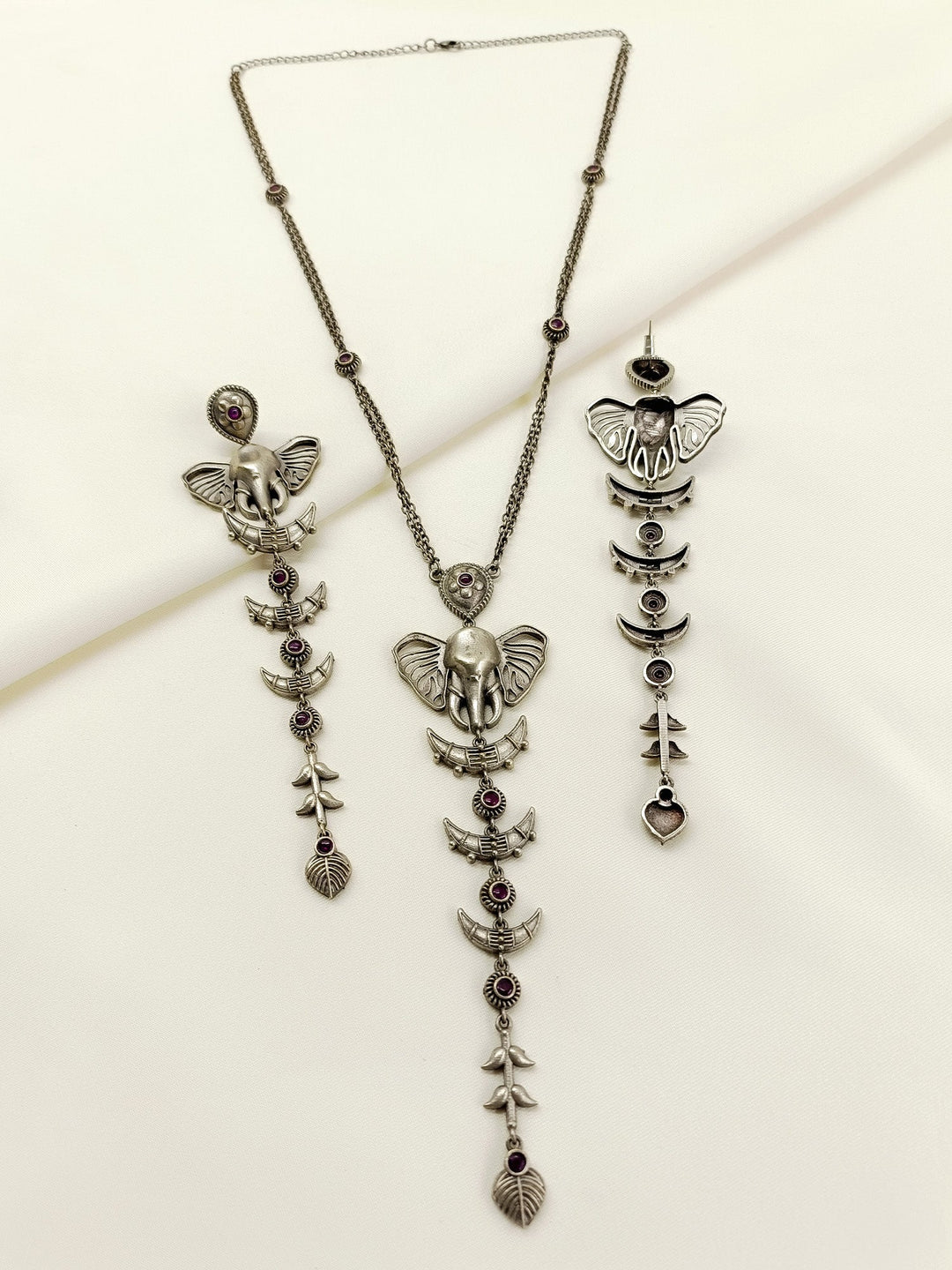 Nenna Ruby Oxidized Pendant Set