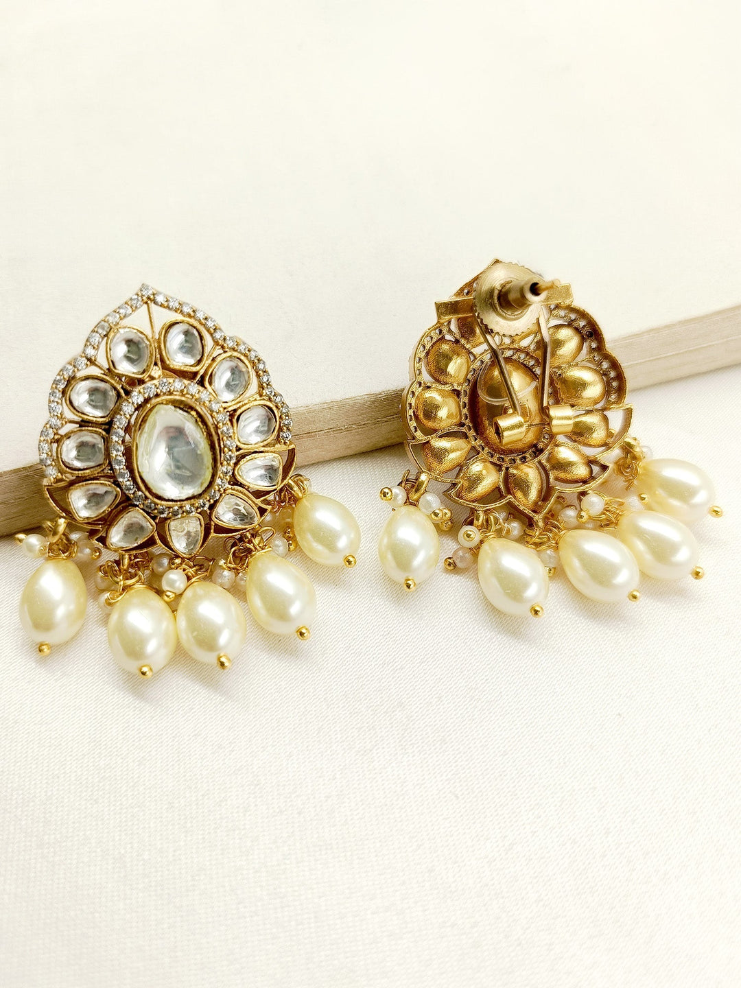 Kathyayani Off White Gold Plated Kundan Earrings