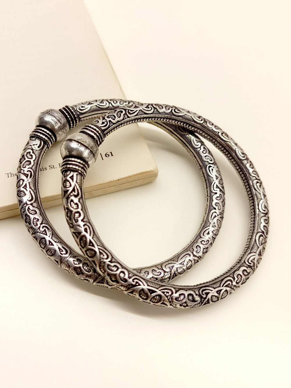 Celina Heaven Oxidized Silver Bangle