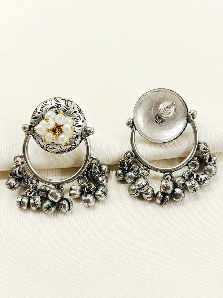 Priti White Oxidized Earring