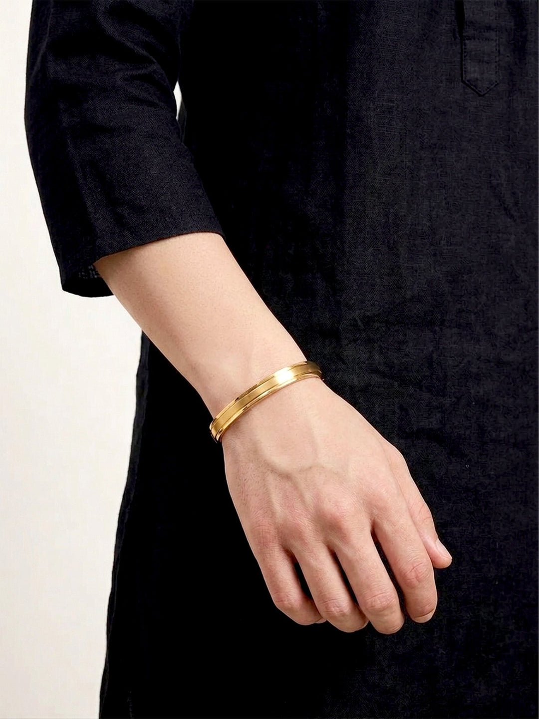 Amrit Golden Minimal Dual-Finish Kada Men&