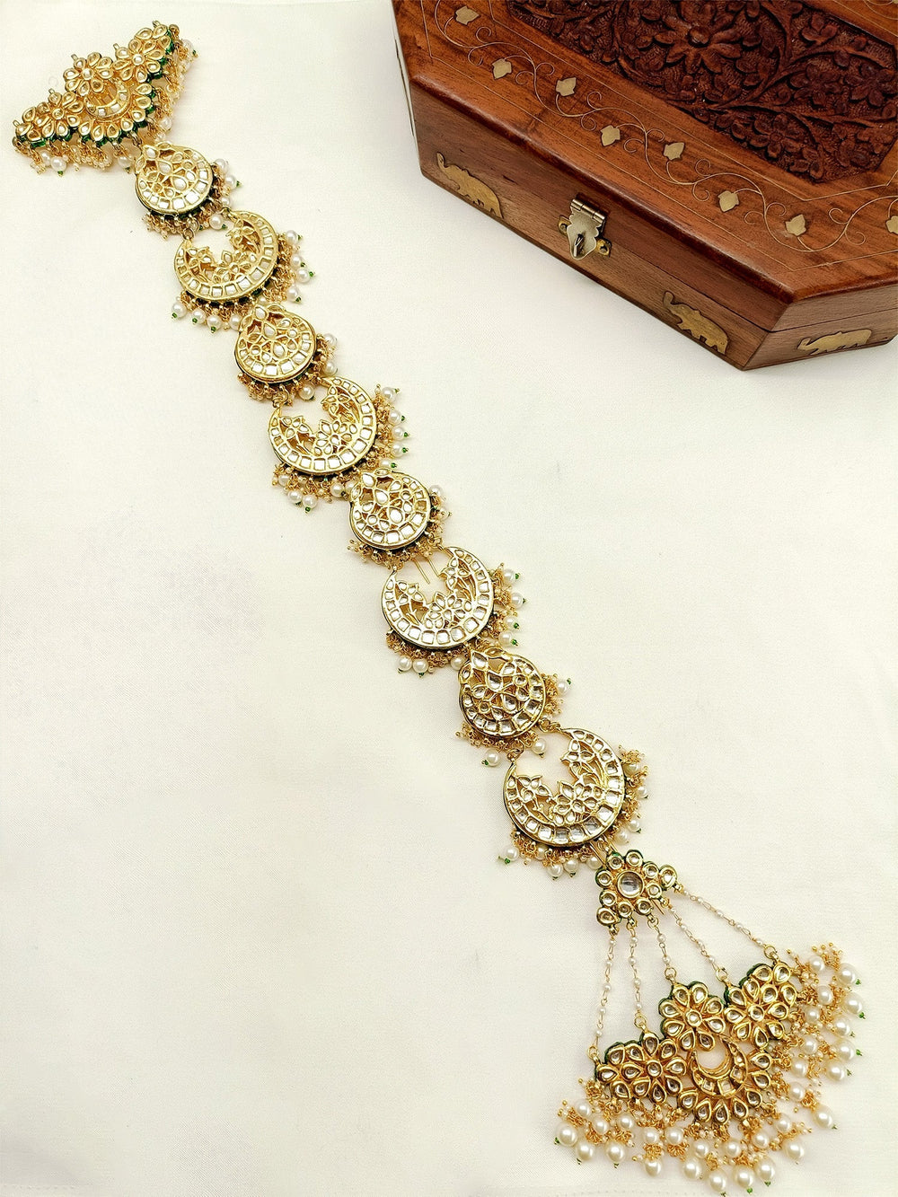 Meenakumari White Braid Accessories In Kundan