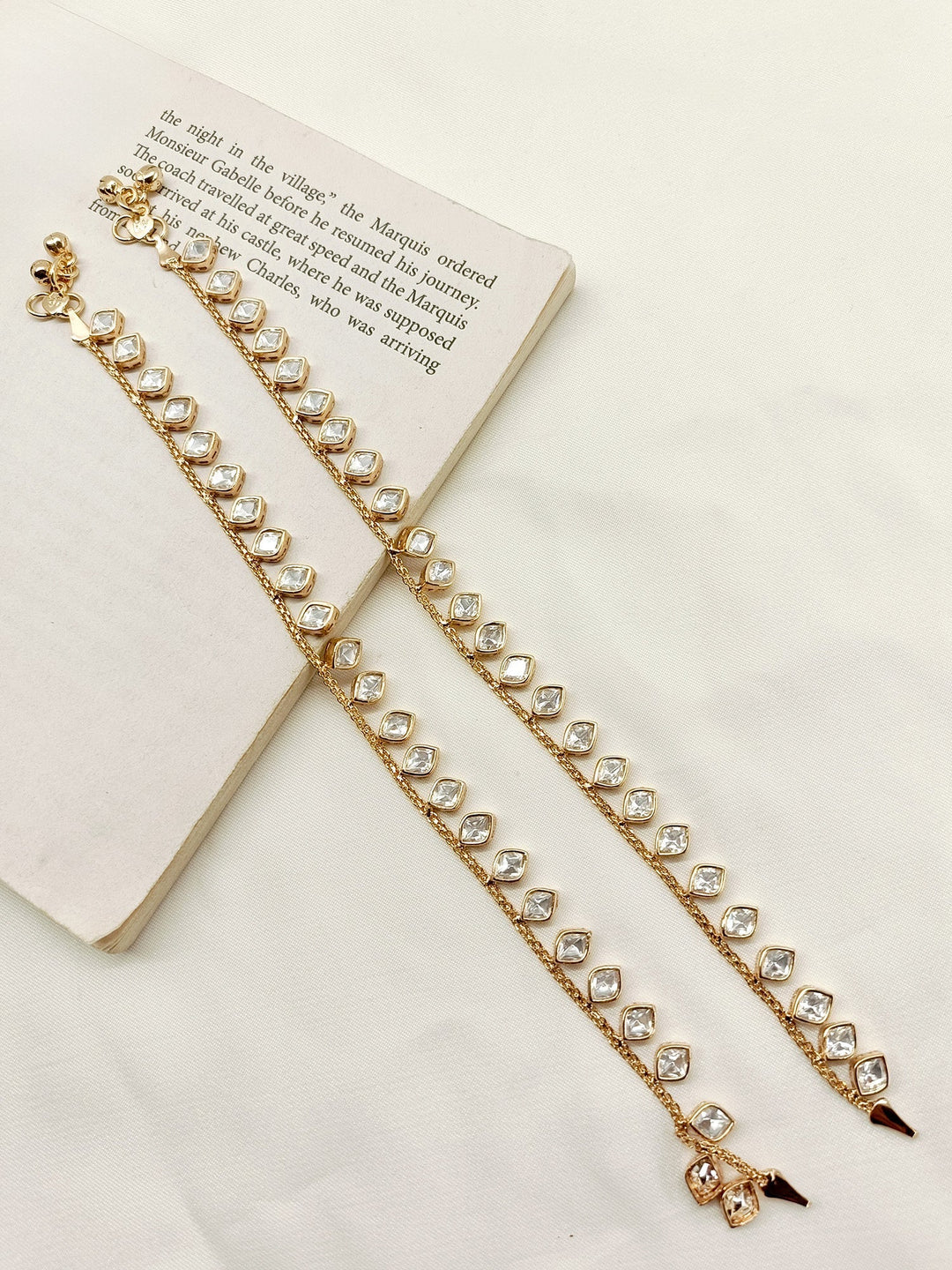 Mehnaaz White Kundan Anklet