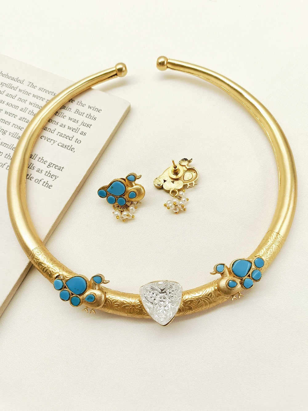 Varuni Firozi Boutique Hasli Styled Choker Set