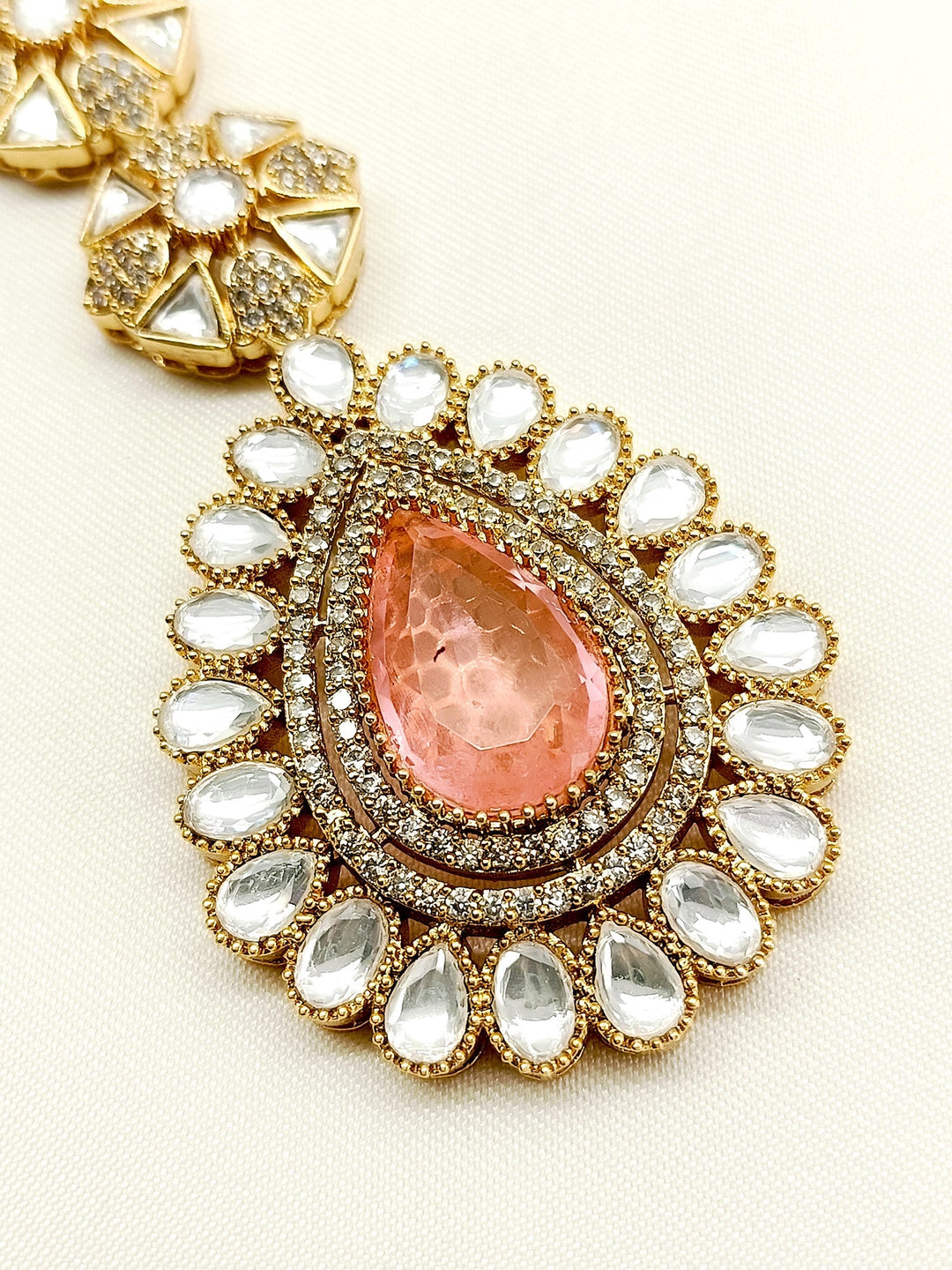 Ganika Baby Pink Kundan Maangtikka