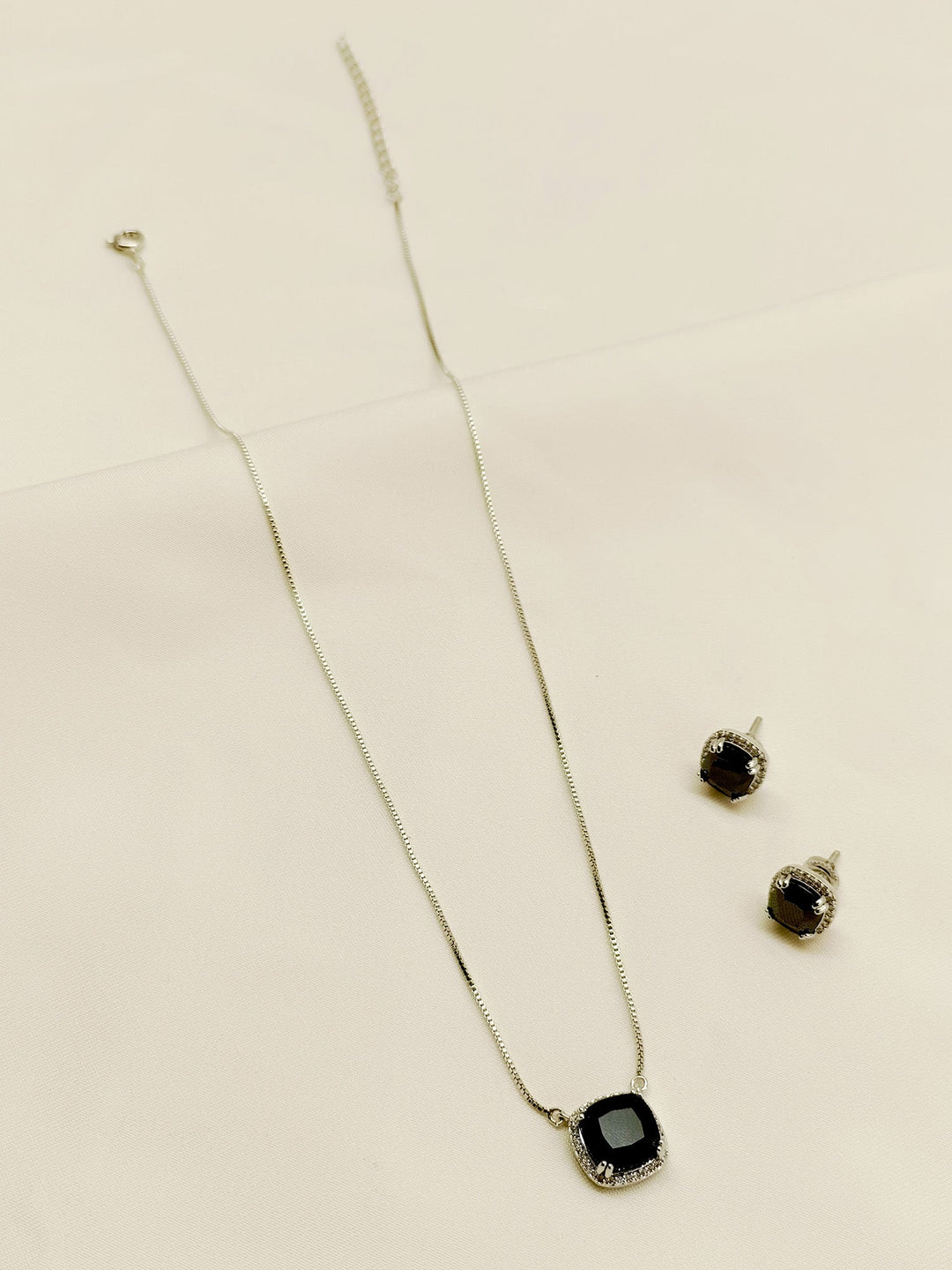 Iffat Black American Diamond Pendant Set