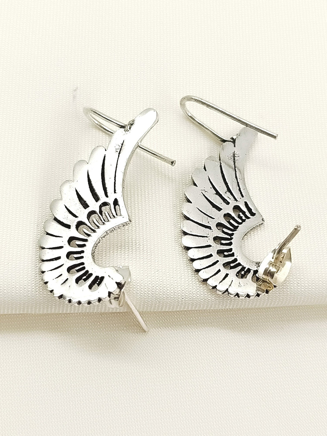 Shea Men’s Silver Angel Wing Earring