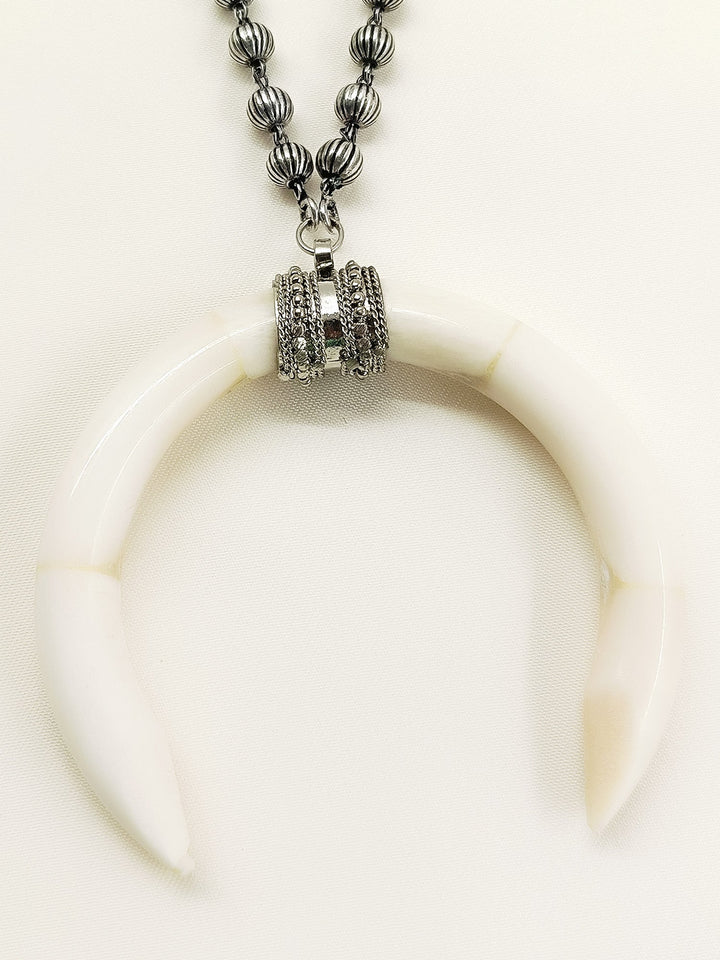 Mackenzie White Bone Neckpiece