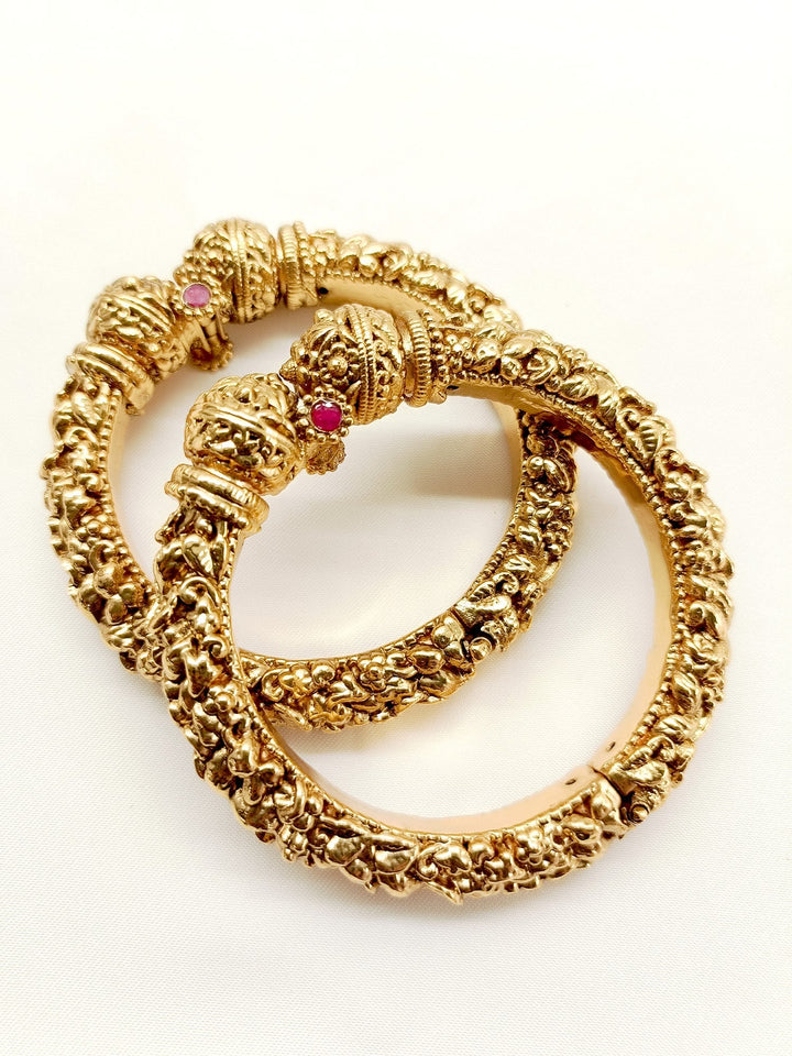 Gamya Ruby Antiuque Bangle